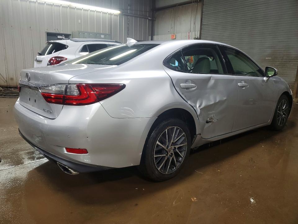 2016 Lexus ES