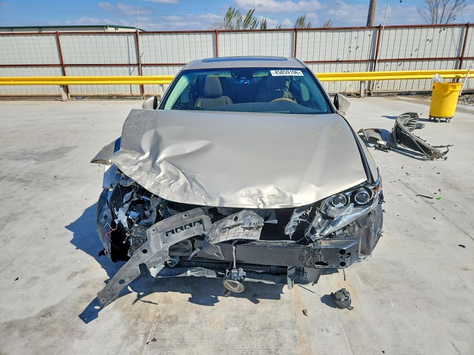2016 Lexus ES