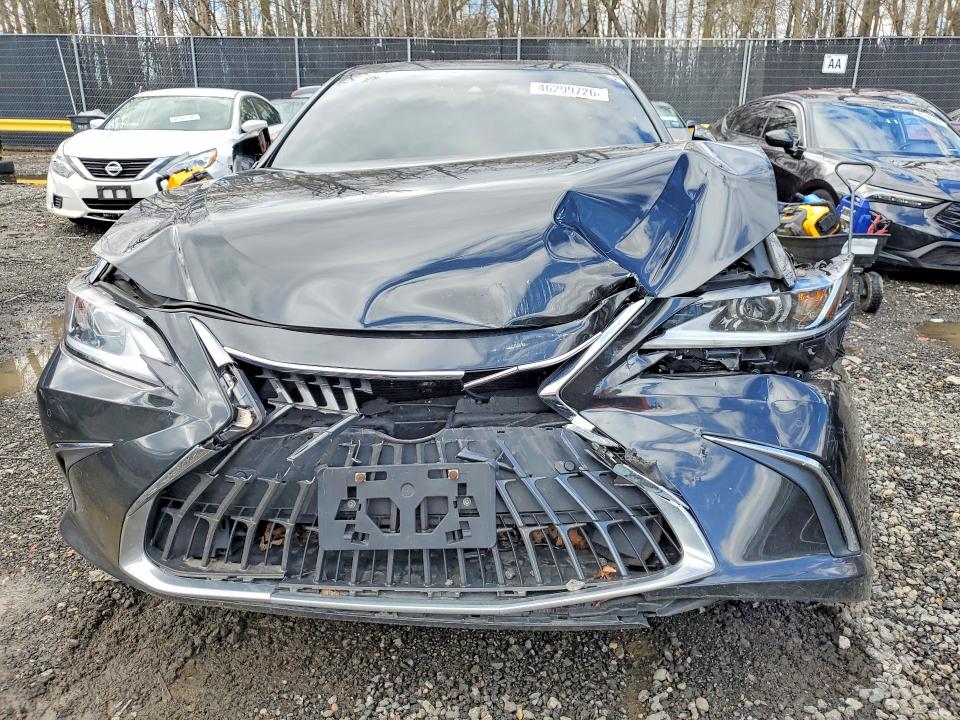 2024 Lexus ES