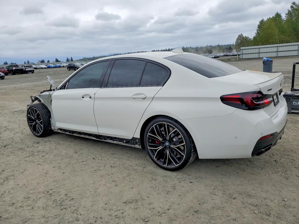 2022 BMW M5