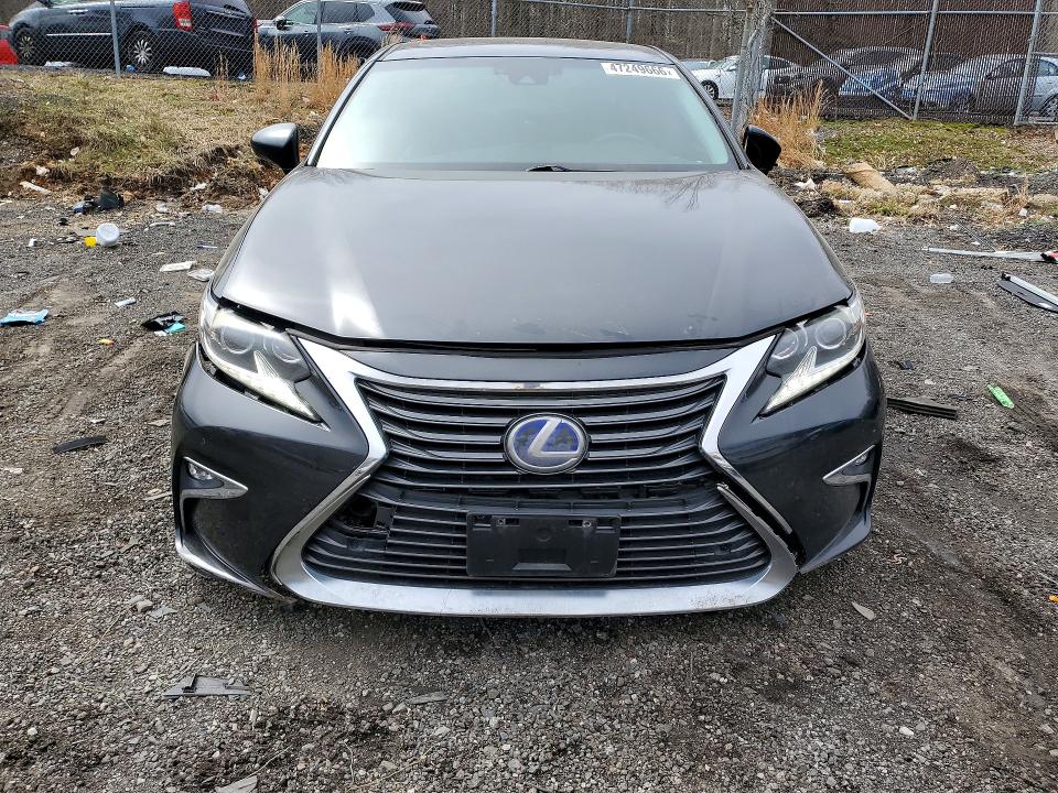 2017 Lexus ES