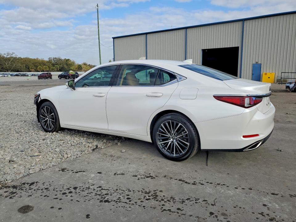 2025 Lexus ES