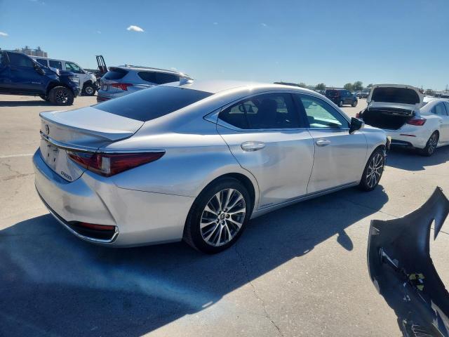 2019 Lexus ES