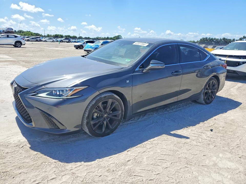 2022 Lexus ES