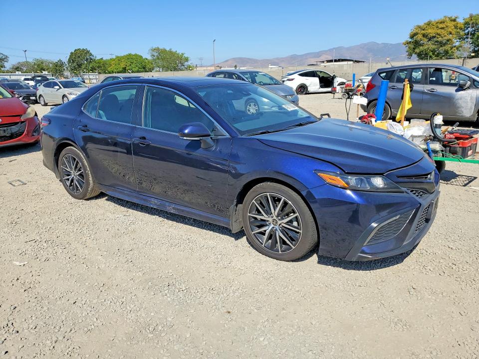 2022 Toyota Camry sola