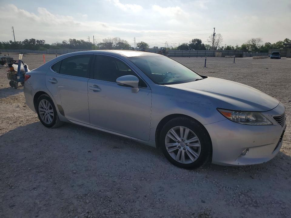 2015 Lexus ES