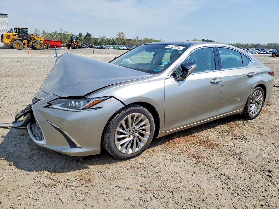 2019 Lexus ES