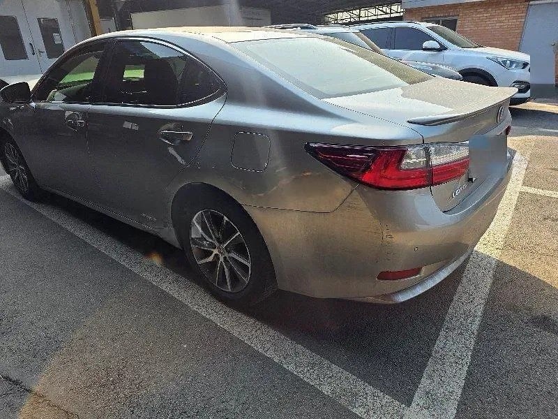 LEXUS ES300h
