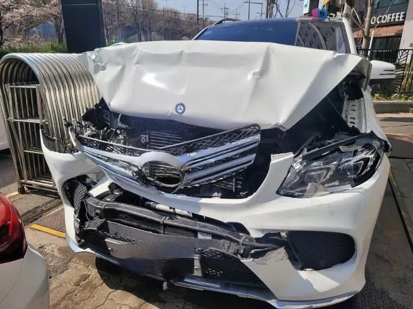 MERCEDES BENZ GLE350d