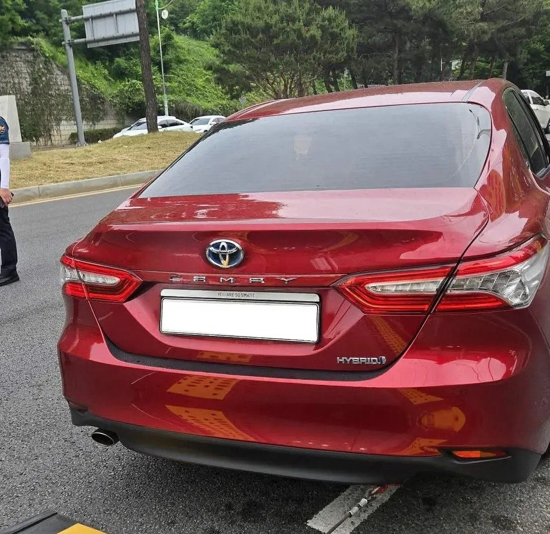 TOYOTA CAMRY