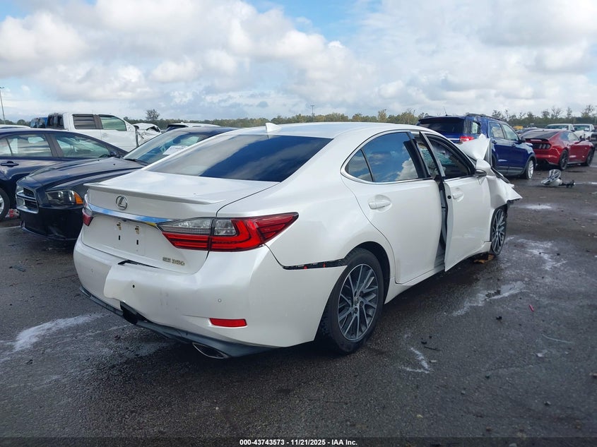 2016 Lexus ES