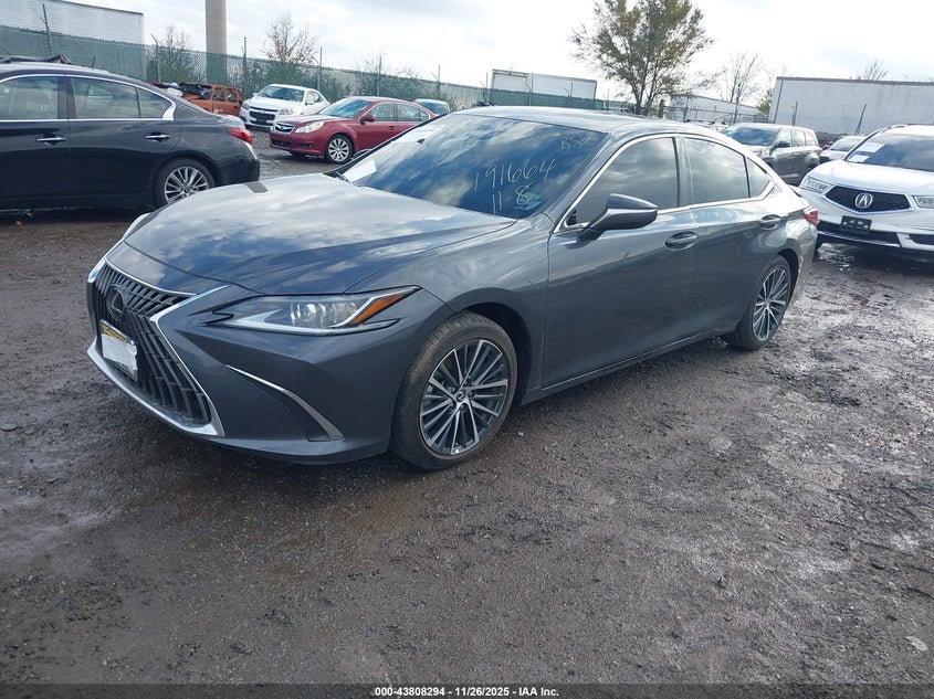 2025 Lexus ES