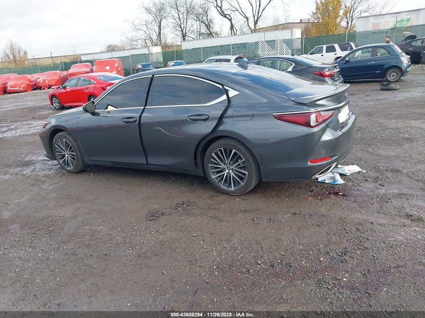 2025 Lexus ES