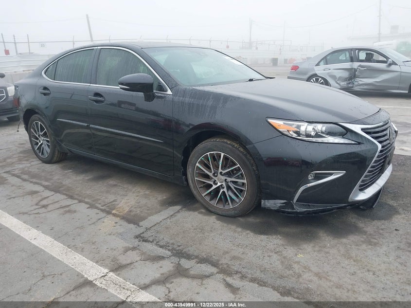2016 Lexus ES