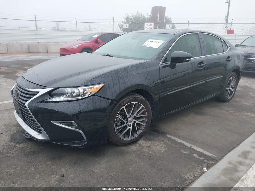 2016 Lexus ES