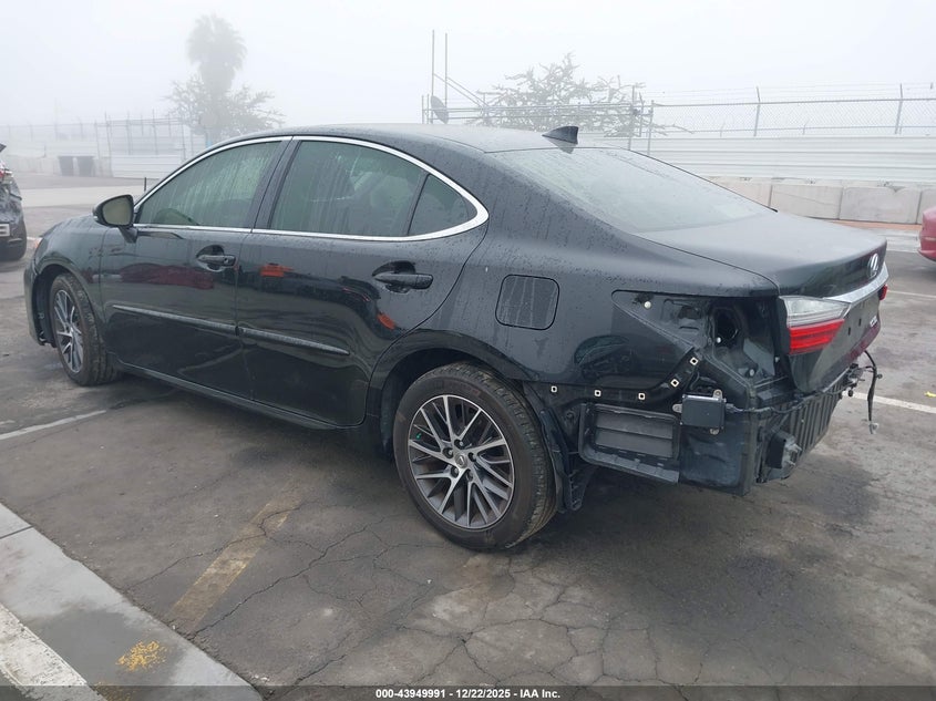 2016 Lexus ES