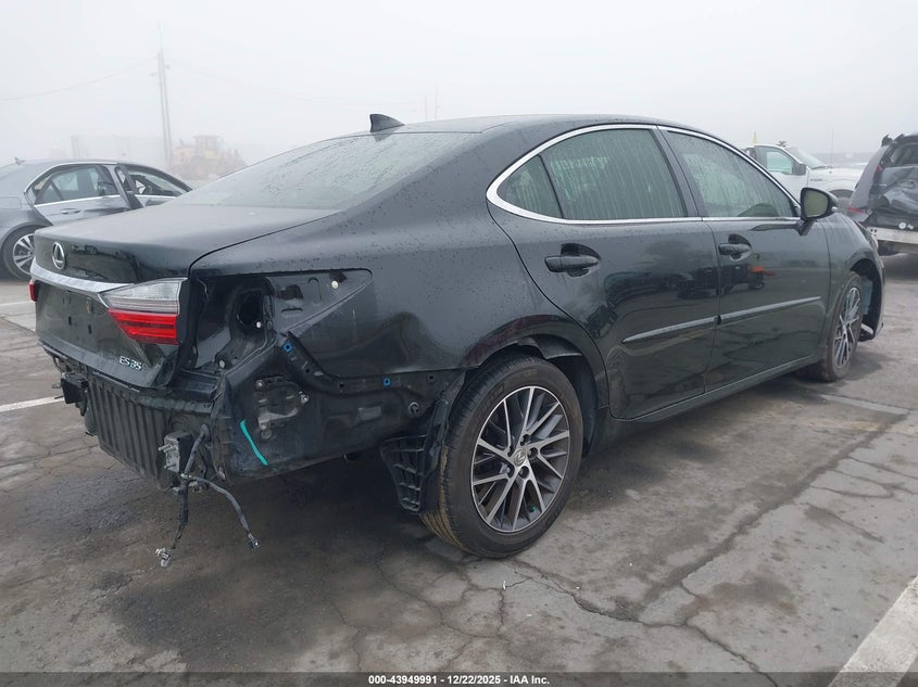 2016 Lexus ES