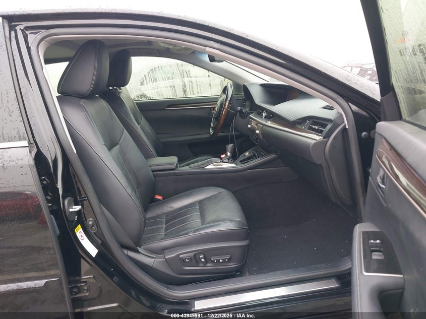 2016 Lexus ES