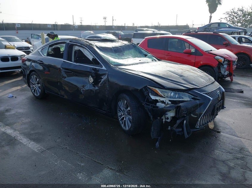 2020 Lexus ES