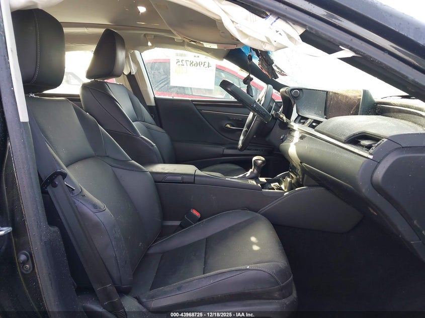 2020 Lexus ES