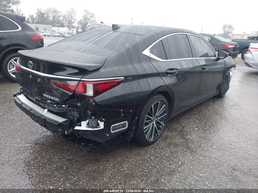2025 Lexus ES