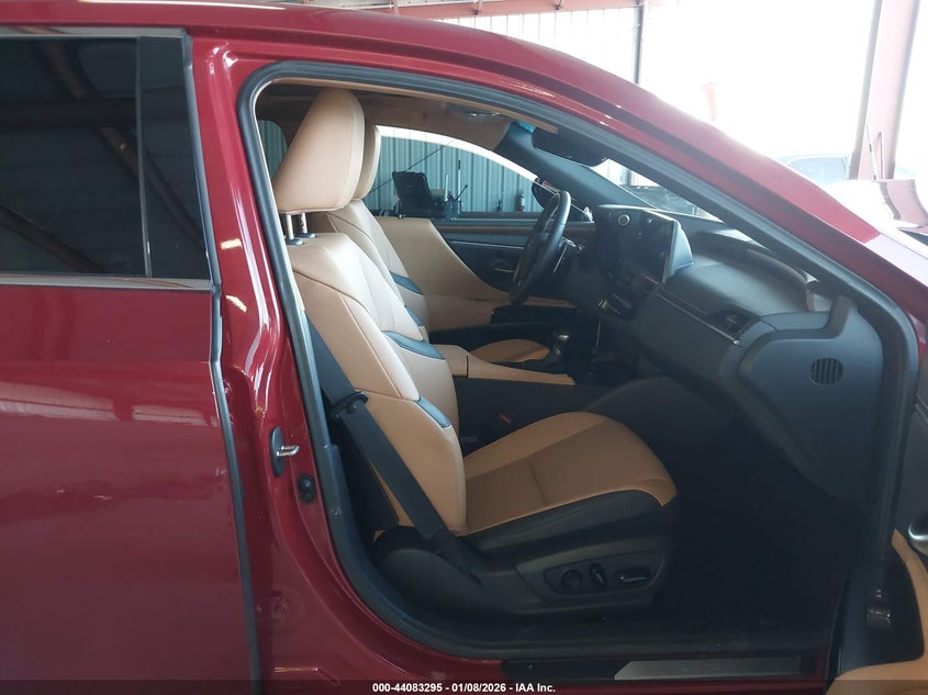 2025 Lexus ES