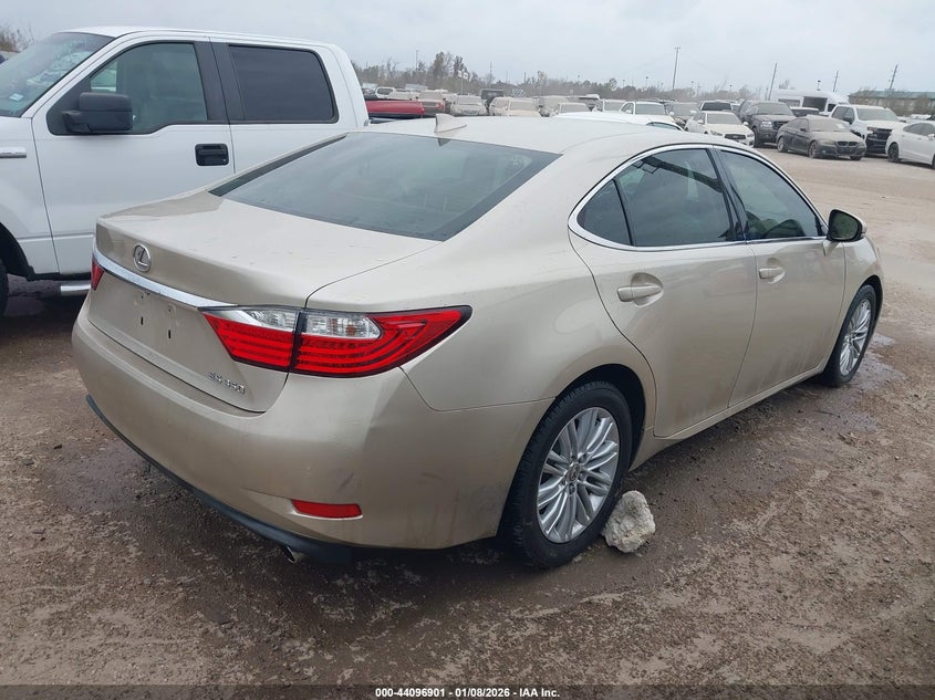 2015 Lexus ES