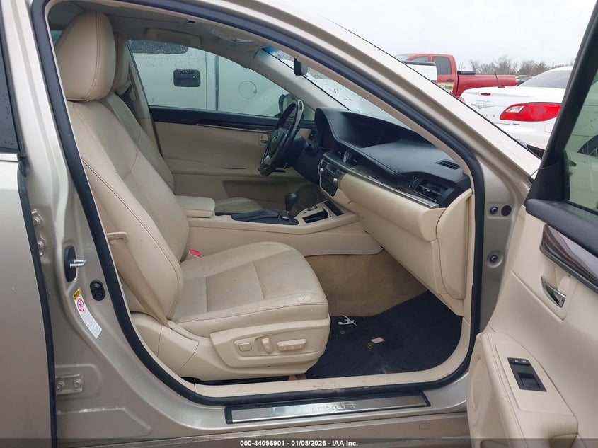 2015 Lexus ES