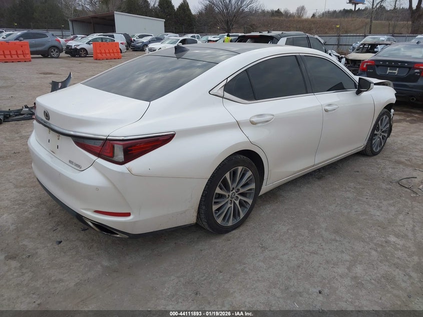 2019 Lexus ES