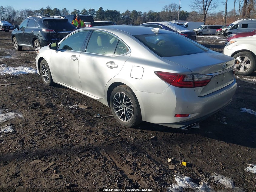 2016 Lexus ES
