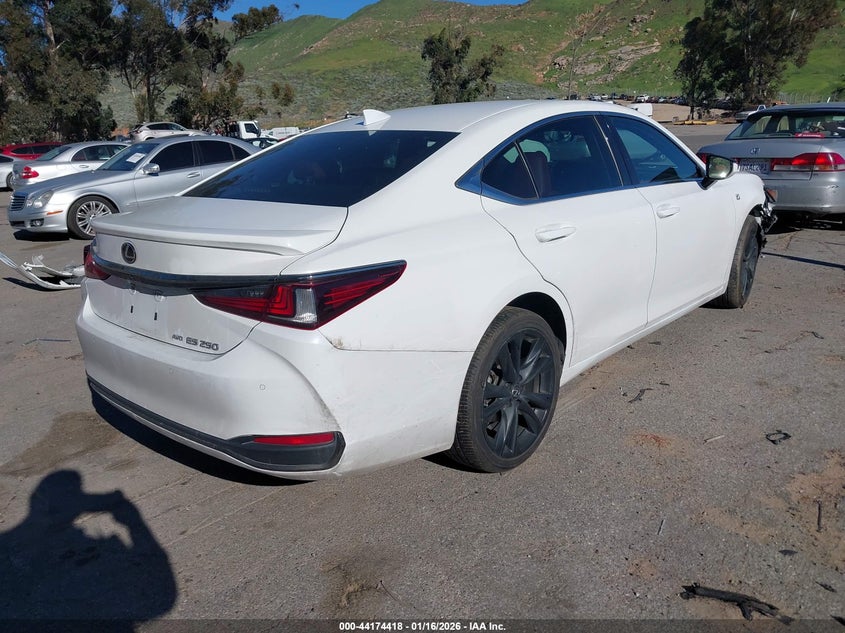 2022 Lexus ES
