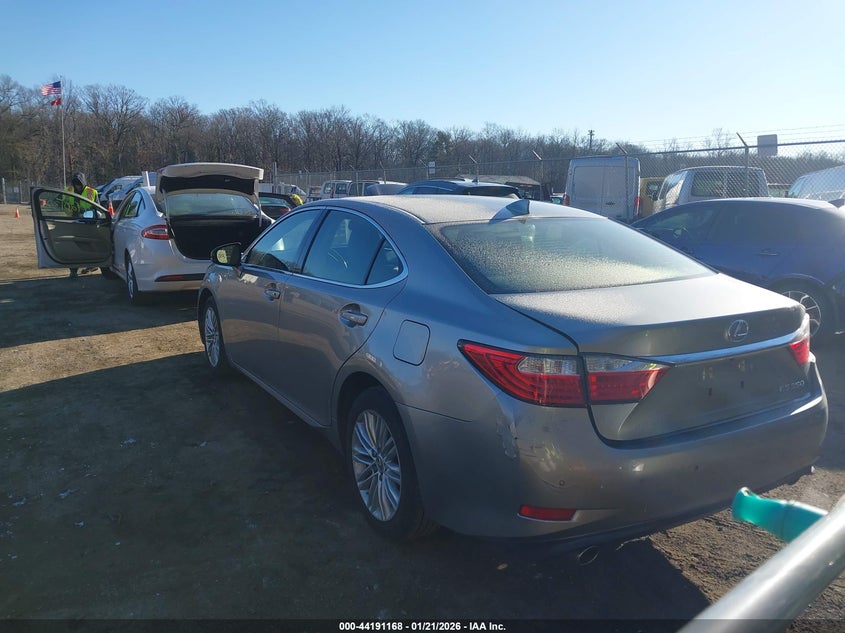 2015 Lexus ES