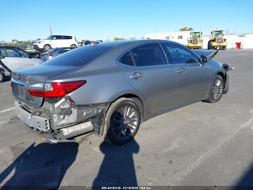 2018 Lexus ES