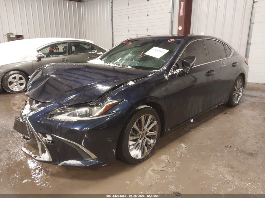 2019 Lexus ES