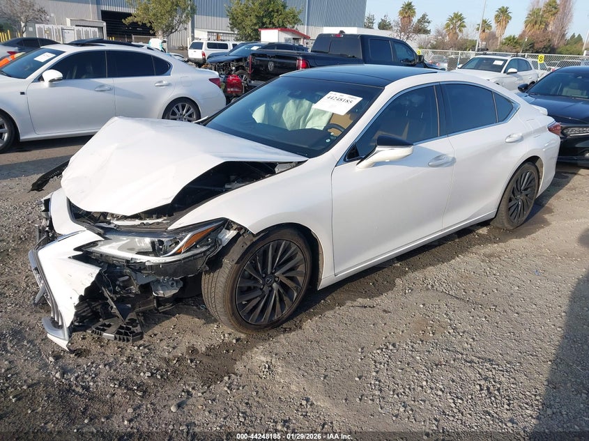 2021 Lexus ES
