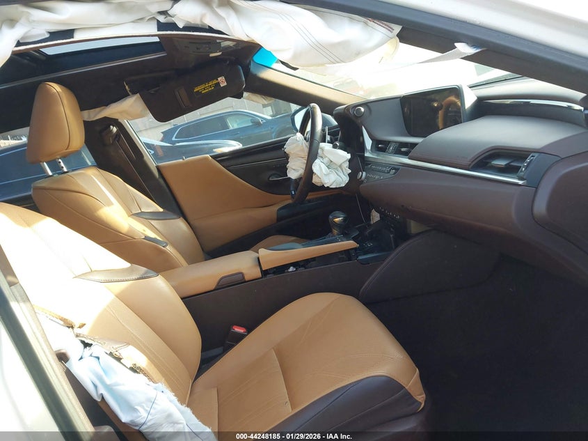 2021 Lexus ES