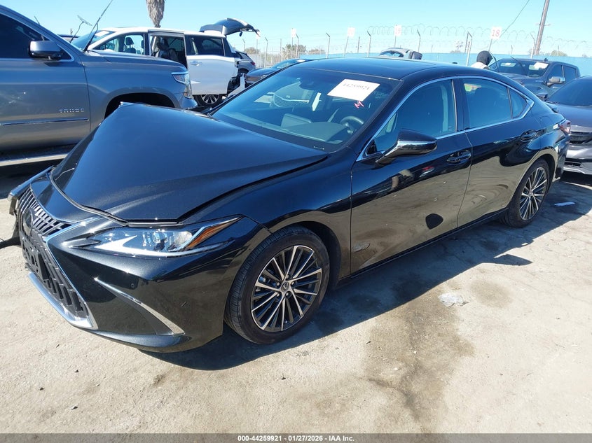 2025 Lexus ES