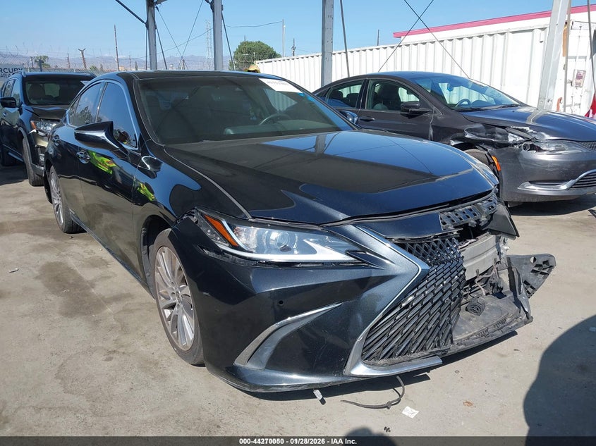 2021 Lexus ES