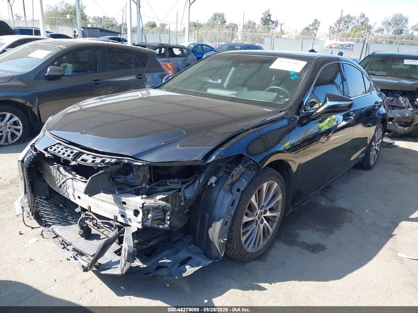 2021 Lexus ES