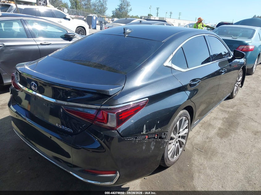2021 Lexus ES