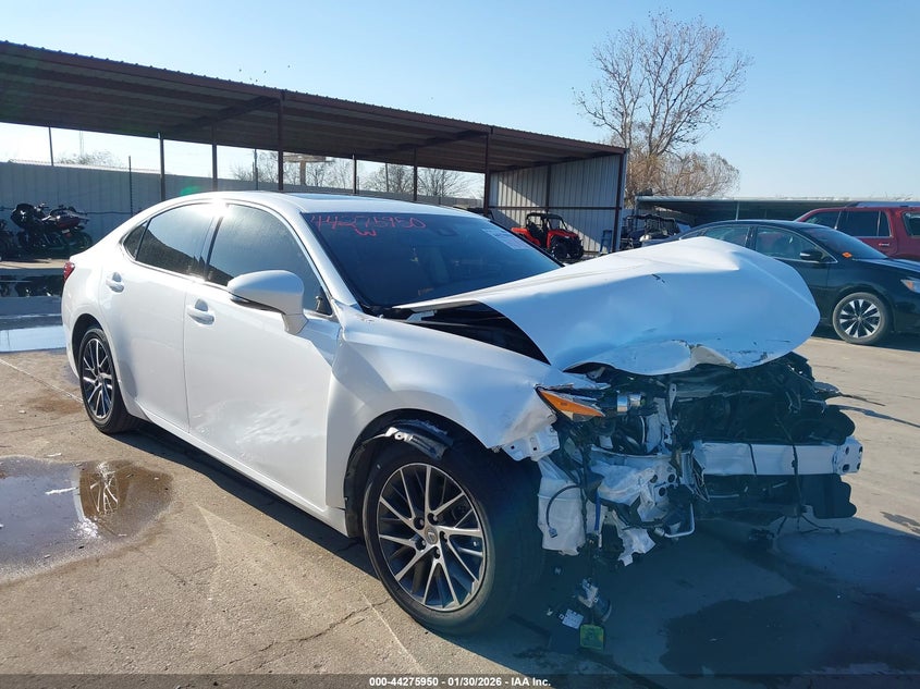 2016 Lexus ES