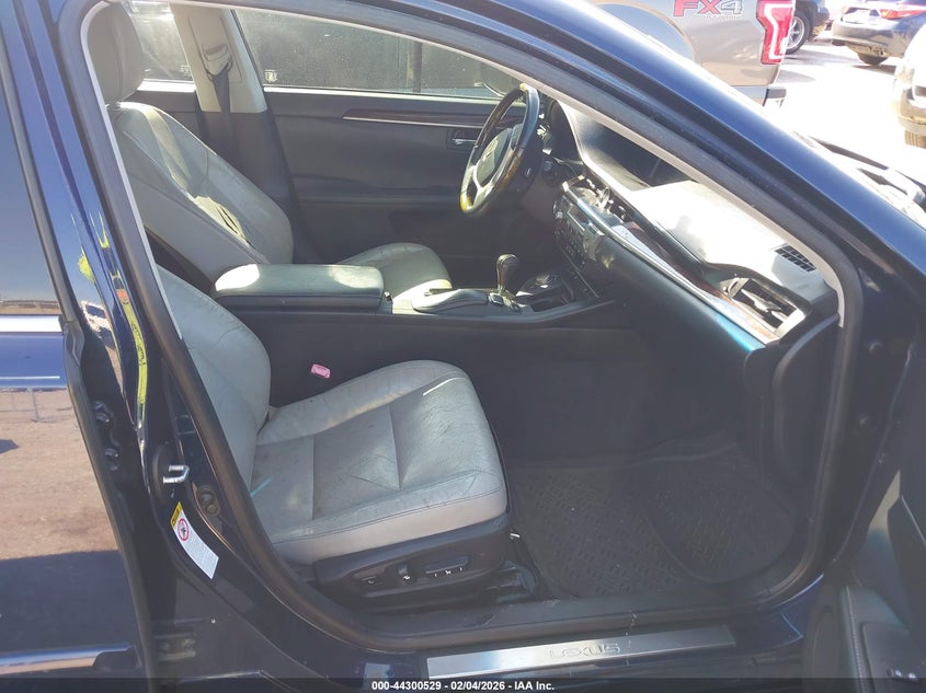 2014 Lexus ES