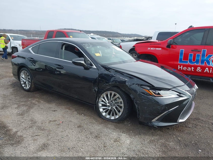 2021 Lexus ES