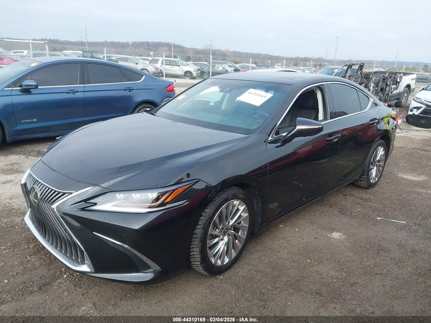 2021 Lexus ES