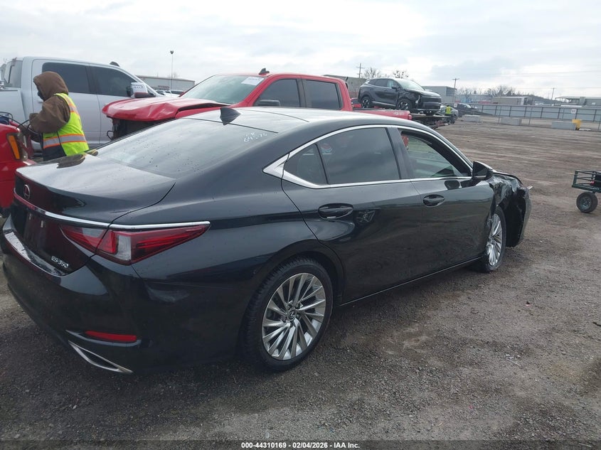 2021 Lexus ES