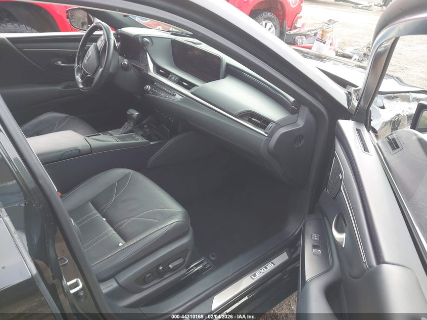 2021 Lexus ES
