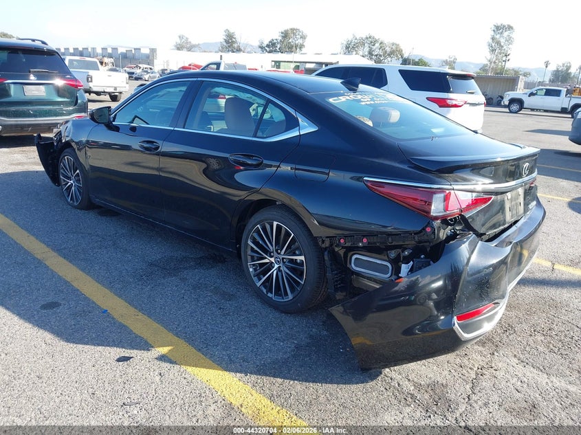 2025 Lexus ES
