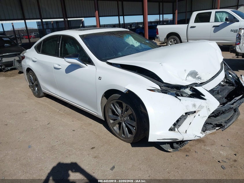 2019 Lexus ES