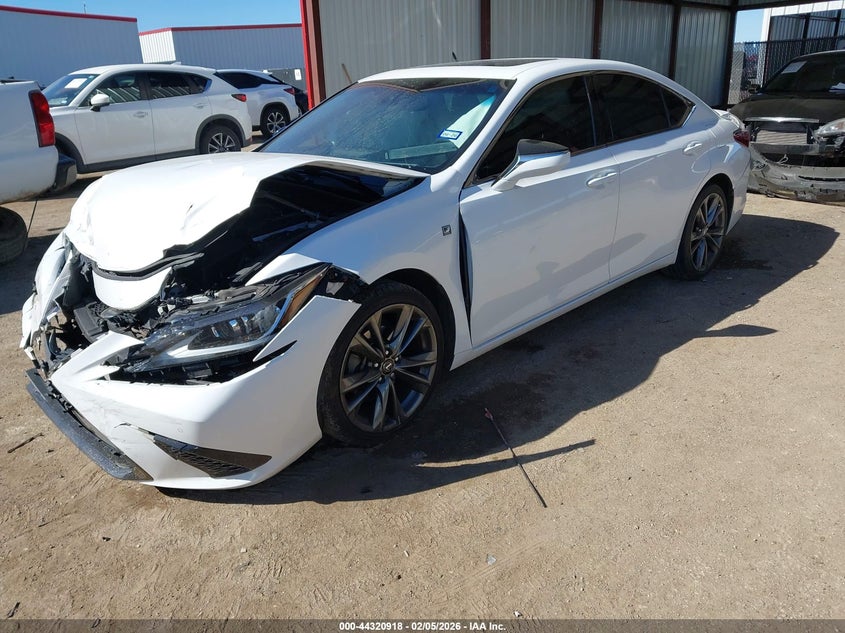 2019 Lexus ES