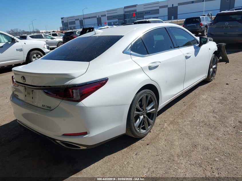 2019 Lexus ES